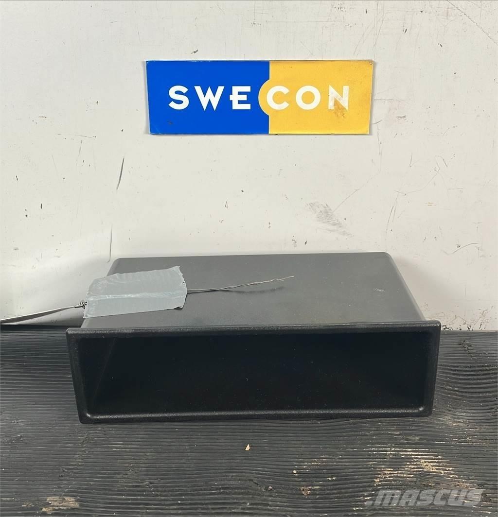Volvo BOX キャビン及び内装