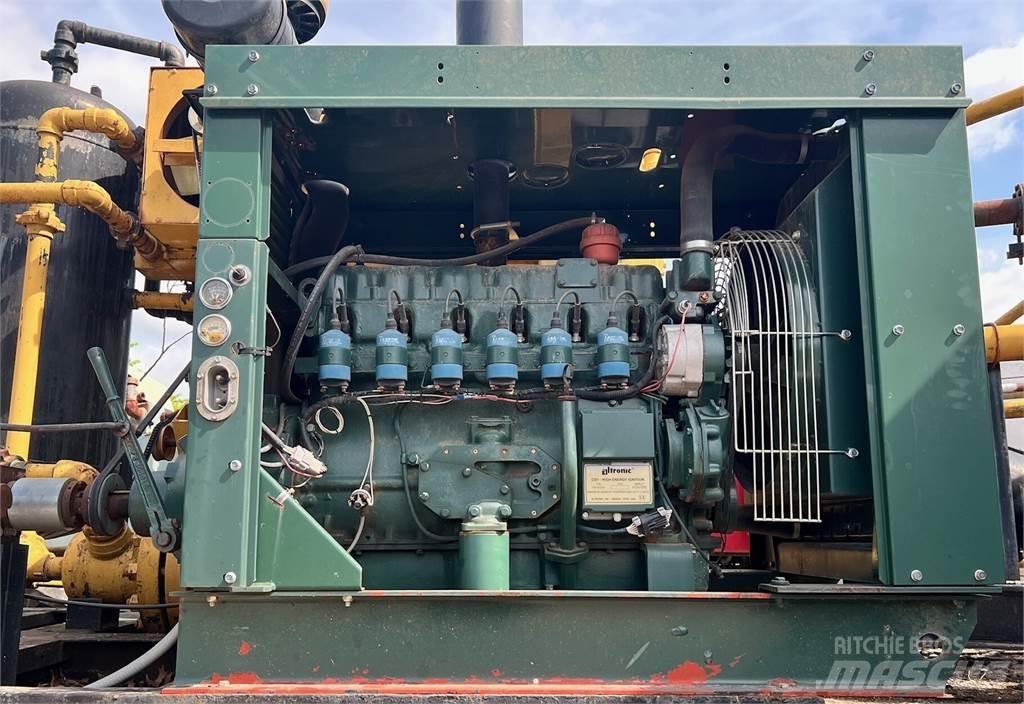 Arrow VRG330 エンジン