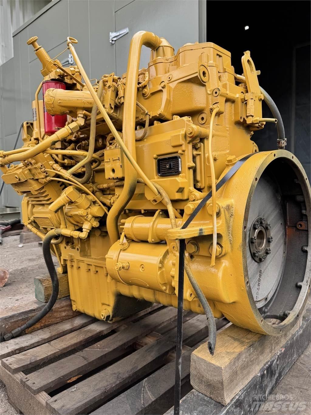 CAT 3126 エンジン