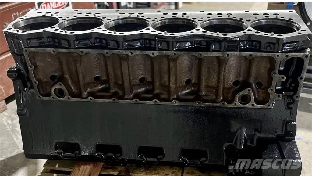 Cummins K19 エンジン