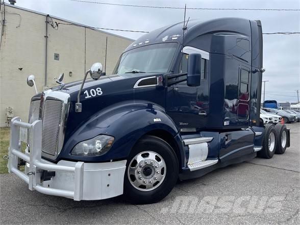 Kenworth T680 中古トラクターヘッド | トレーラーヘッド