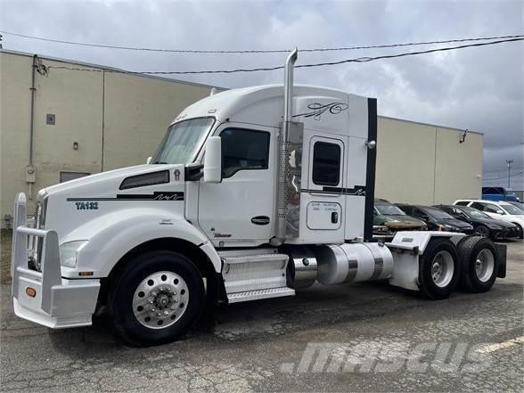 Kenworth T880 中古トラクターヘッド | トレーラーヘッド