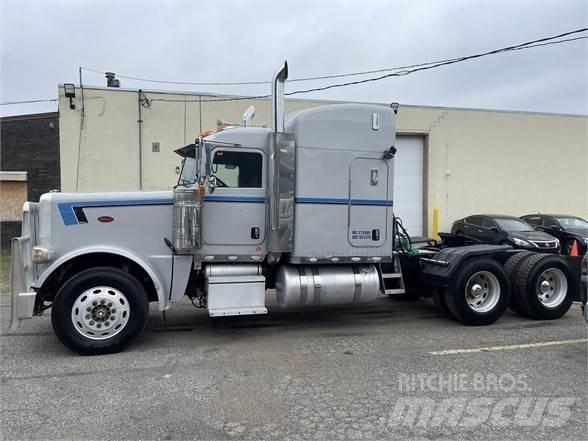 Peterbilt 388 中古トラクターヘッド | トレーラーヘッド