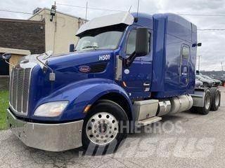 Peterbilt 579 中古トラクターヘッド | トレーラーヘッド