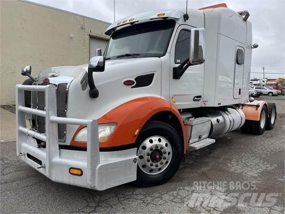 Peterbilt 579 中古トラクターヘッド | トレーラーヘッド