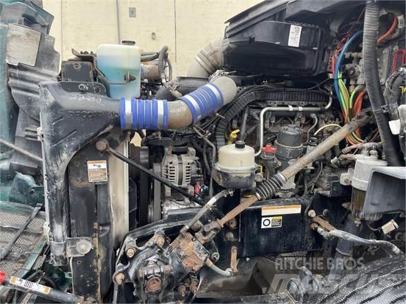 Peterbilt 579 中古トラクターヘッド | トレーラーヘッド
