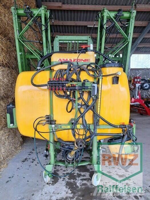 Amazone UF 1200 牽引型スプレイヤー