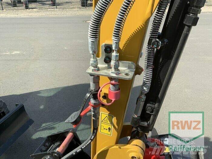CAT 301.8 ホイール式油圧ショベル（パワーショベル・ユンボ・バックホー）