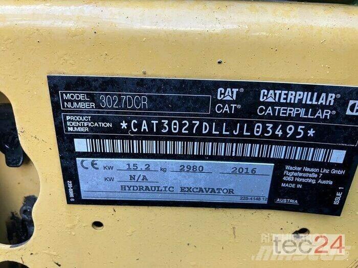 CAT 302.7 D ホイール式油圧ショベル（パワーショベル・ユンボ・バックホー）
