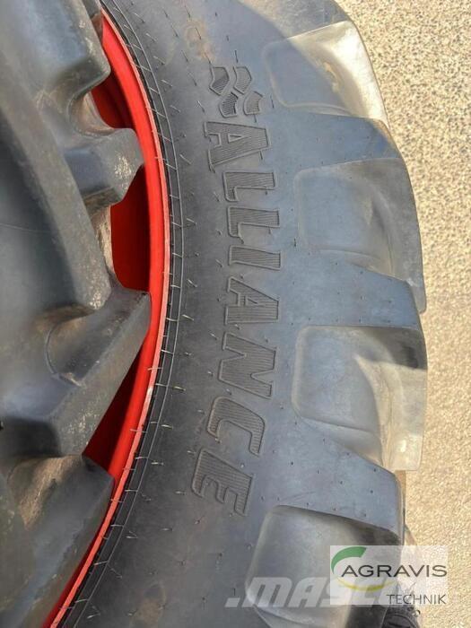 CLAAS ARION 610 CIS トラクター