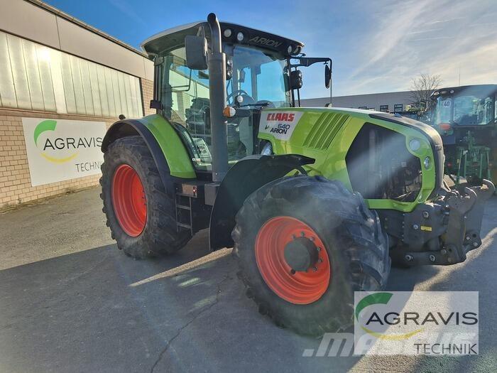 CLAAS ARION 640 CEBIS トラクター