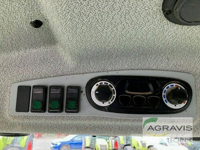 CLAAS ATOS 330 C トラクター
