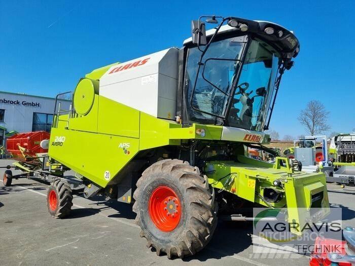 CLAAS AVERO 240 コンバイン