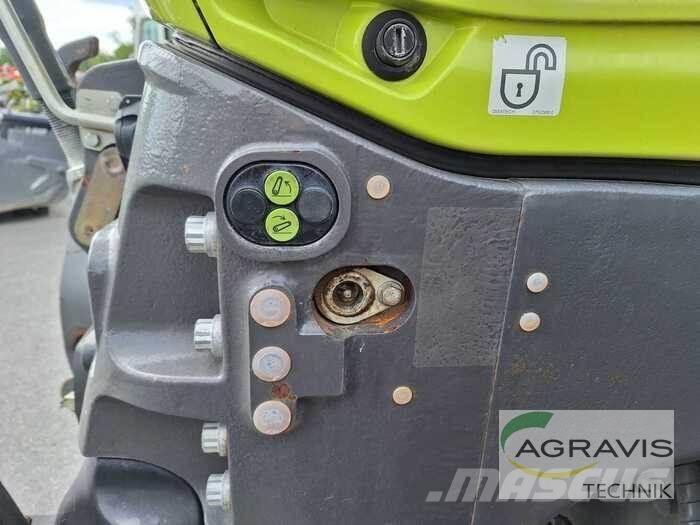 CLAAS AXION 800 CIS+ トラクター