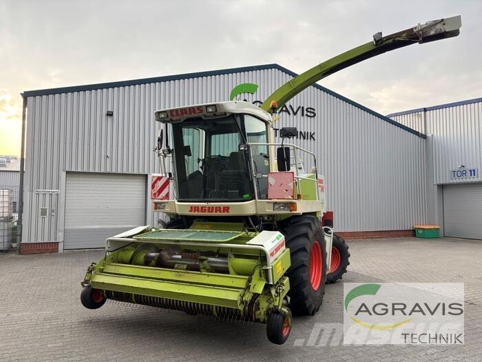 CLAAS JAGUAR 840 自走式フォレージハーベスター