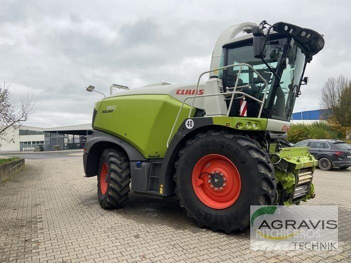 CLAAS JAGUAR 950 自走式フォレージハーベスター