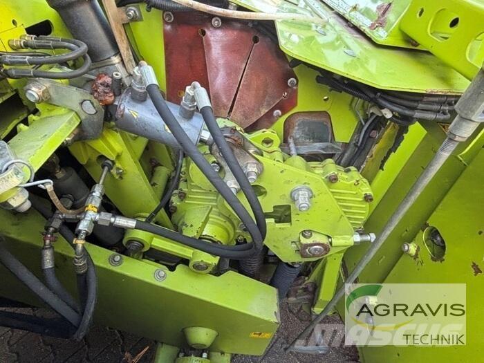 CLAAS JAGUAR 950 自走式フォレージハーベスター