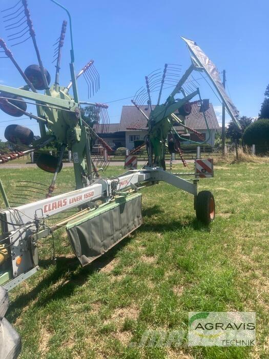 CLAAS LINER 1550 TWIN テッダー・テッダーレーキ