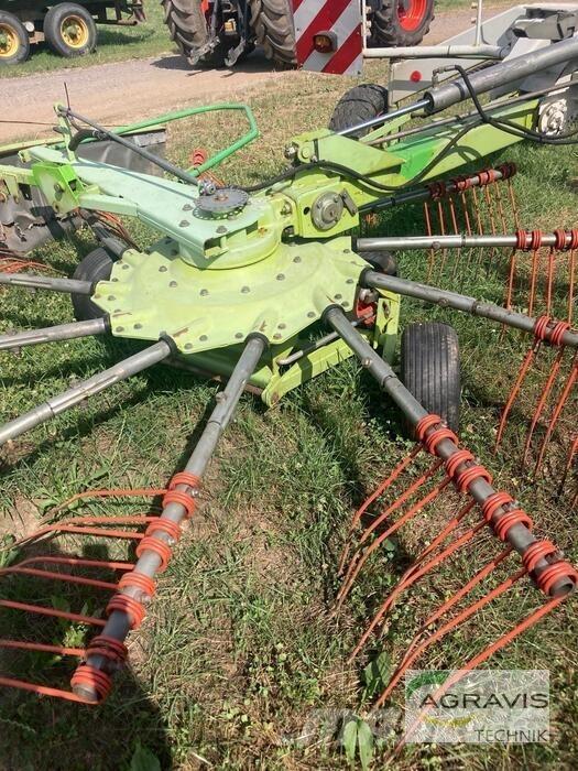 CLAAS LINER 1550 TWIN テッダー・テッダーレーキ
