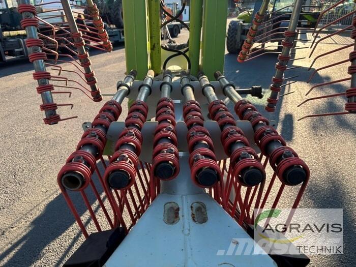 CLAAS LINER 2700 テッダー・テッダーレーキ