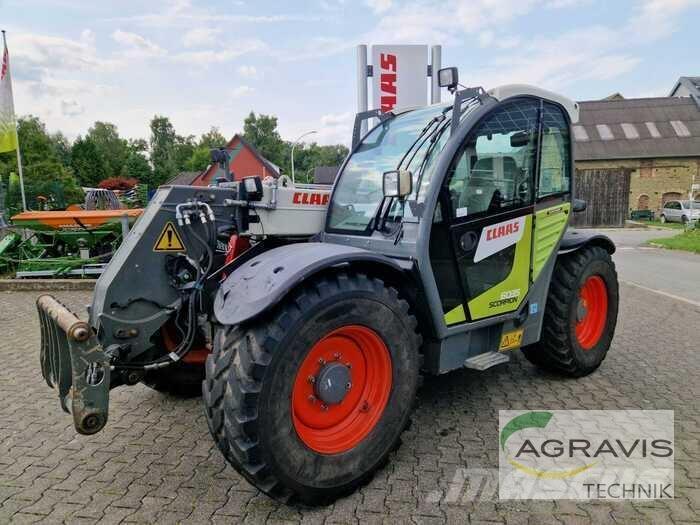 CLAAS SCORPION 6035 農業用テレハンドラー
