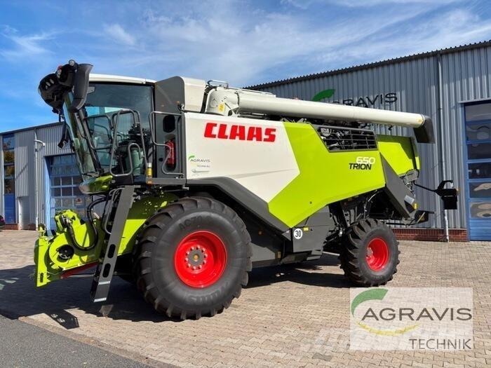 CLAAS TRION 650 コンバイン