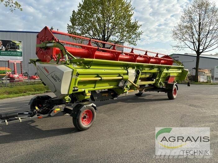 CLAAS TRION 730 コンバイン