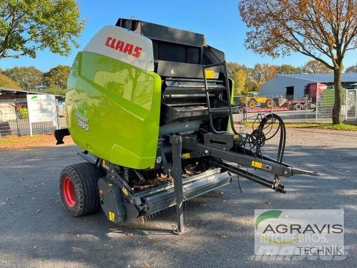CLAAS VARIANT 380 RC ラウンドベーラー