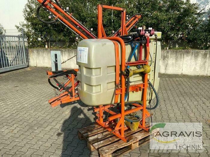 Douven 600 L 牽引型スプレイヤー