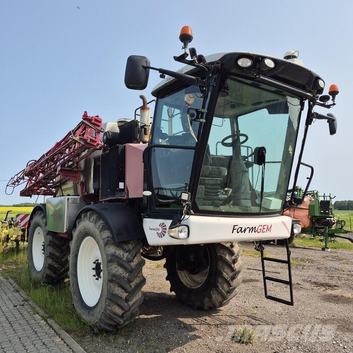 FarmGEM Sapphire III 牽引型スプレイヤー