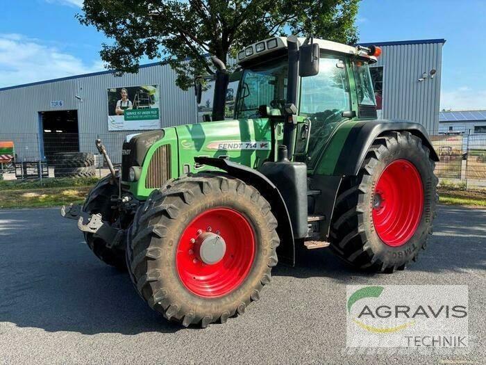 Fendt 714 VARIO トラクター