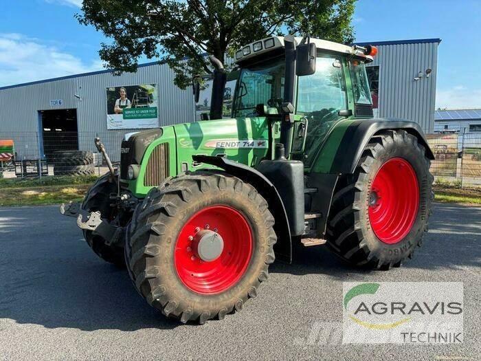 Fendt 714 VARIO トラクター