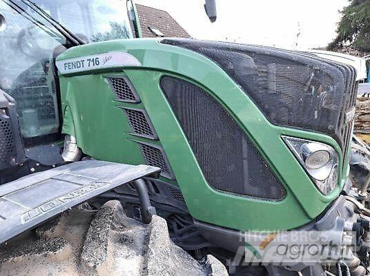 Fendt 716 SCR トラクター