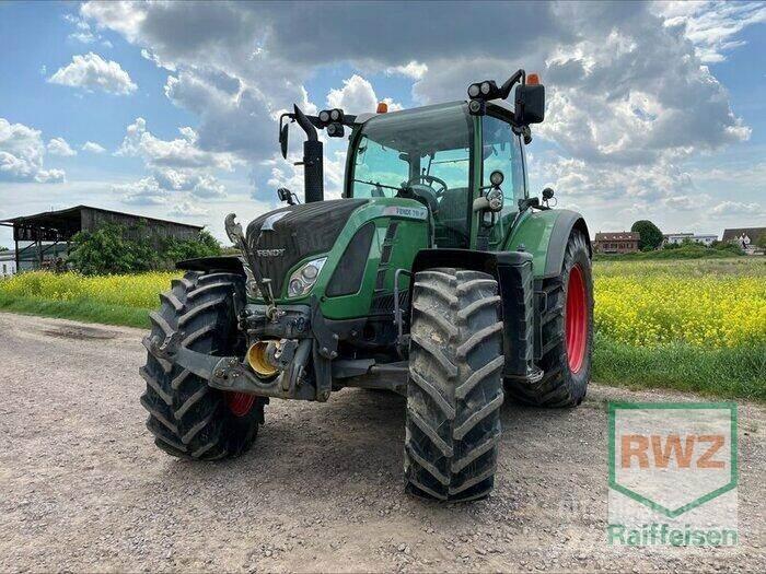 Fendt 718 Vario トラクター