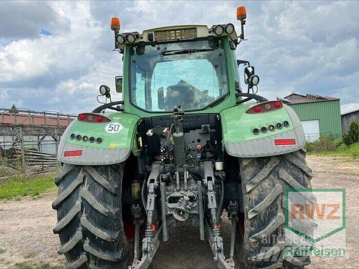 Fendt 718 Vario トラクター