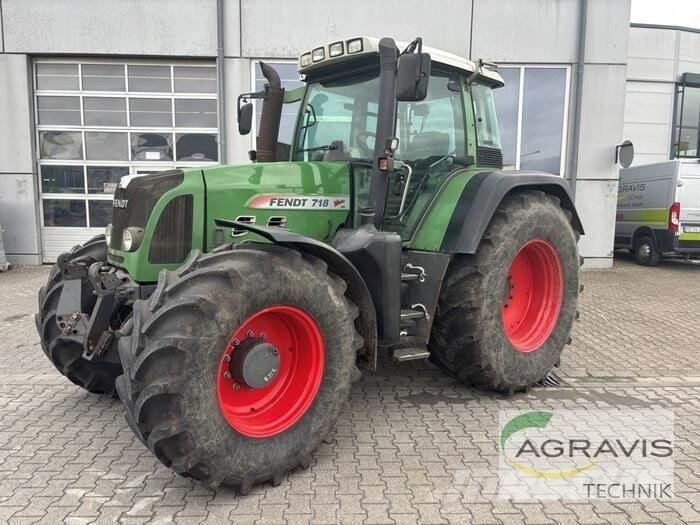 Fendt 718 VARIO トラクター