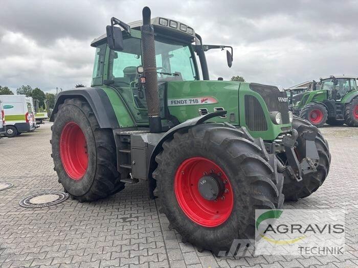 Fendt 718 VARIO トラクター