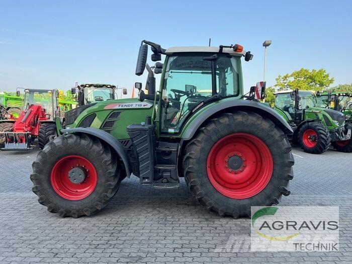 Fendt 718 VARIO S4 トラクター