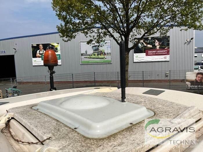 Fendt 724 VARIO S4 トラクター