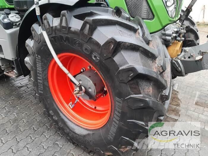 Fendt 724 VARIO S4 トラクター