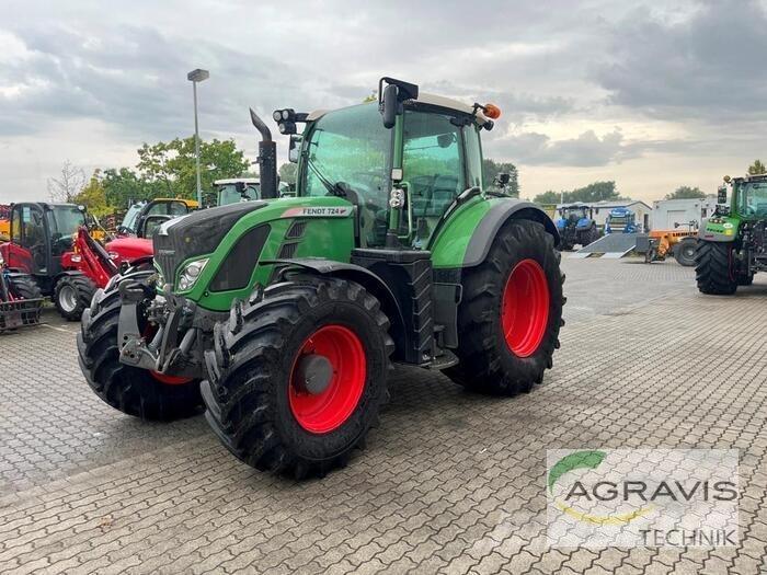 Fendt 724 VARIO SCR トラクター