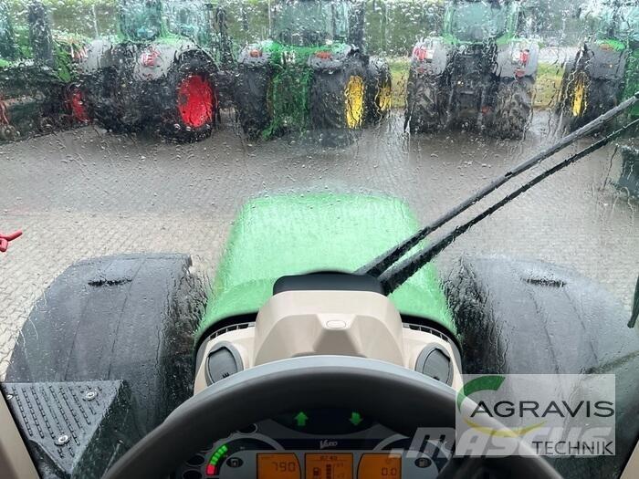 Fendt 724 VARIO SCR トラクター