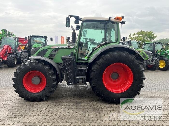 Fendt 724 VARIO SCR トラクター