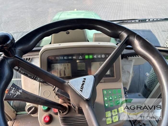 Fendt 820 VARIO トラクター