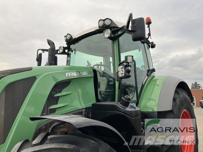 Fendt 826 VARIO S4 トラクター