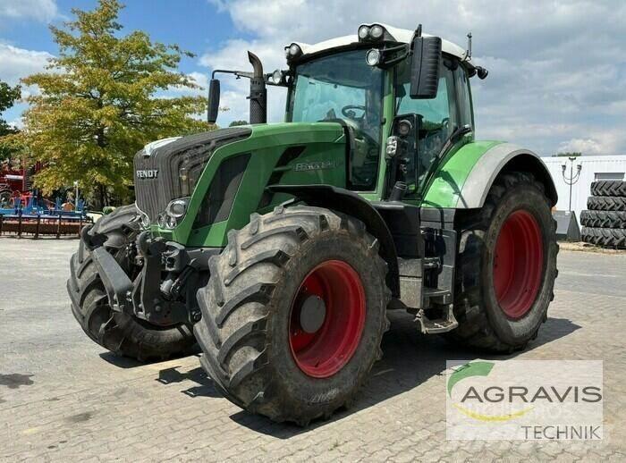 Fendt 826 VARIO SCR トラクター