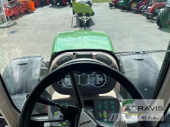 Fendt 826 VARIO SCR トラクター
