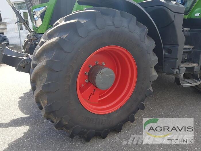 Fendt 828 VARIO S4 トラクター