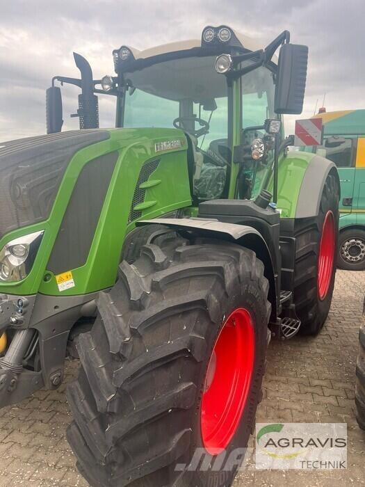 Fendt 828 VARIO S4 トラクター