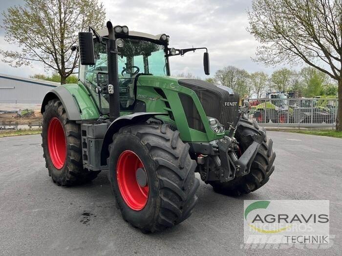 Fendt 828 VARIO SCR トラクター